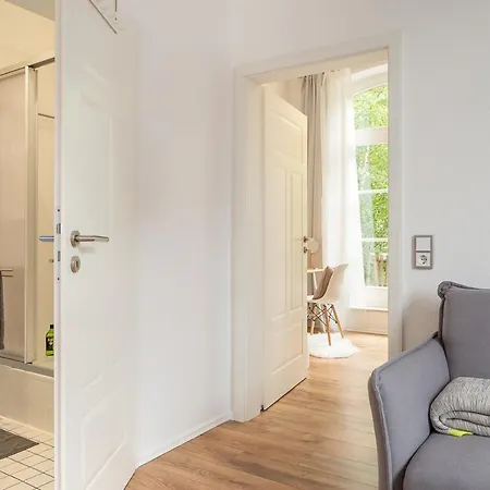 In Zentraler Lage Mit Parkplatz - Nah An Gop, Kliniken, Bali-therme Bad Oeynhausen