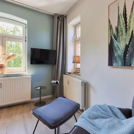 In Zentraler Lage Mit Parkplatz - Nah An Gop, Kliniken, Bali-therme * Bad Oeynhausen