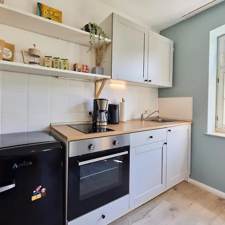 In Zentraler Lage Mit Parkplatz - Nah An Gop, Kliniken, Bali-therme Appartamento *