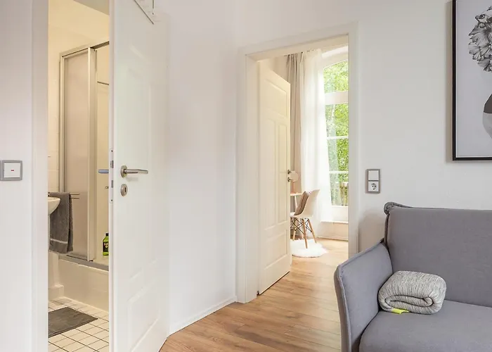 In Zentraler Lage Mit Parkplatz - Nah An Gop, Kliniken, Bali-therme Bad Oeynhausen