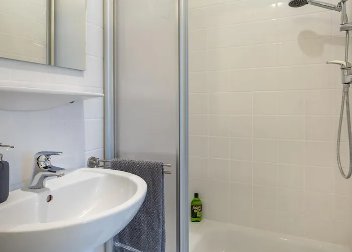 Appartement In Zentraler Lage Mit Parkplatz - Nah An Gop, Kliniken, Bali-therme *