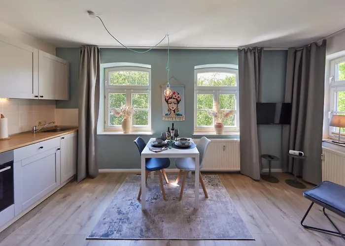 In Zentraler Lage Mit Parkplatz - Nah An Gop, Kliniken, Bali-therme Bad Oeynhausen