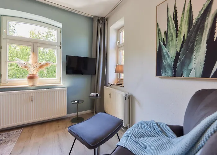 In Zentraler Lage Mit Parkplatz - Nah An Gop, Kliniken, Bali-therme * Bad Oeynhausen